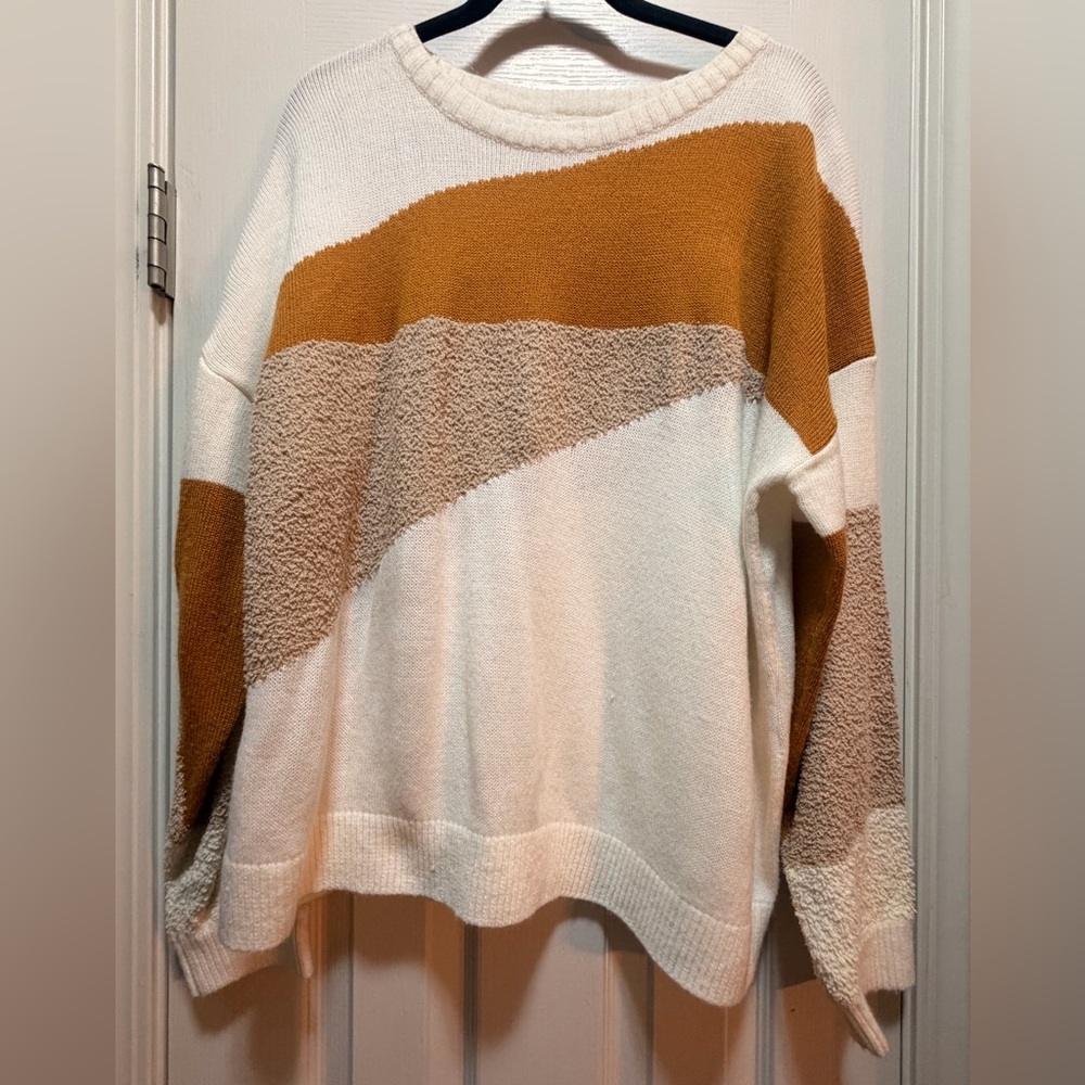 ANDREE BY UNIT Colorblock Sweater in White, Tan, and Brown